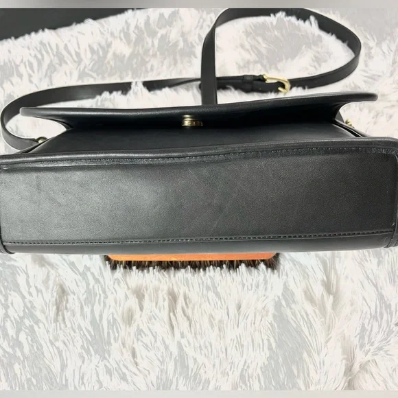 Vintage COACH Curtis Bag, Black No. 9975 - Picture 6 of 15